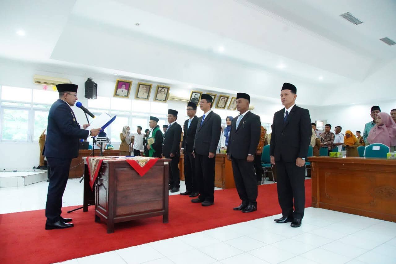 Bupati Eka Putra ambil sumpah pengurus Basnaz terpilih.